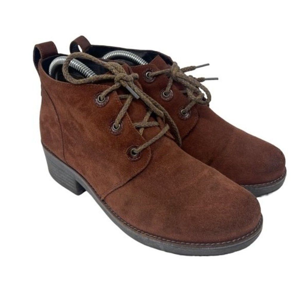 Naot womans lace up Boots brown suede EU 40 BoxC comfort bohemian